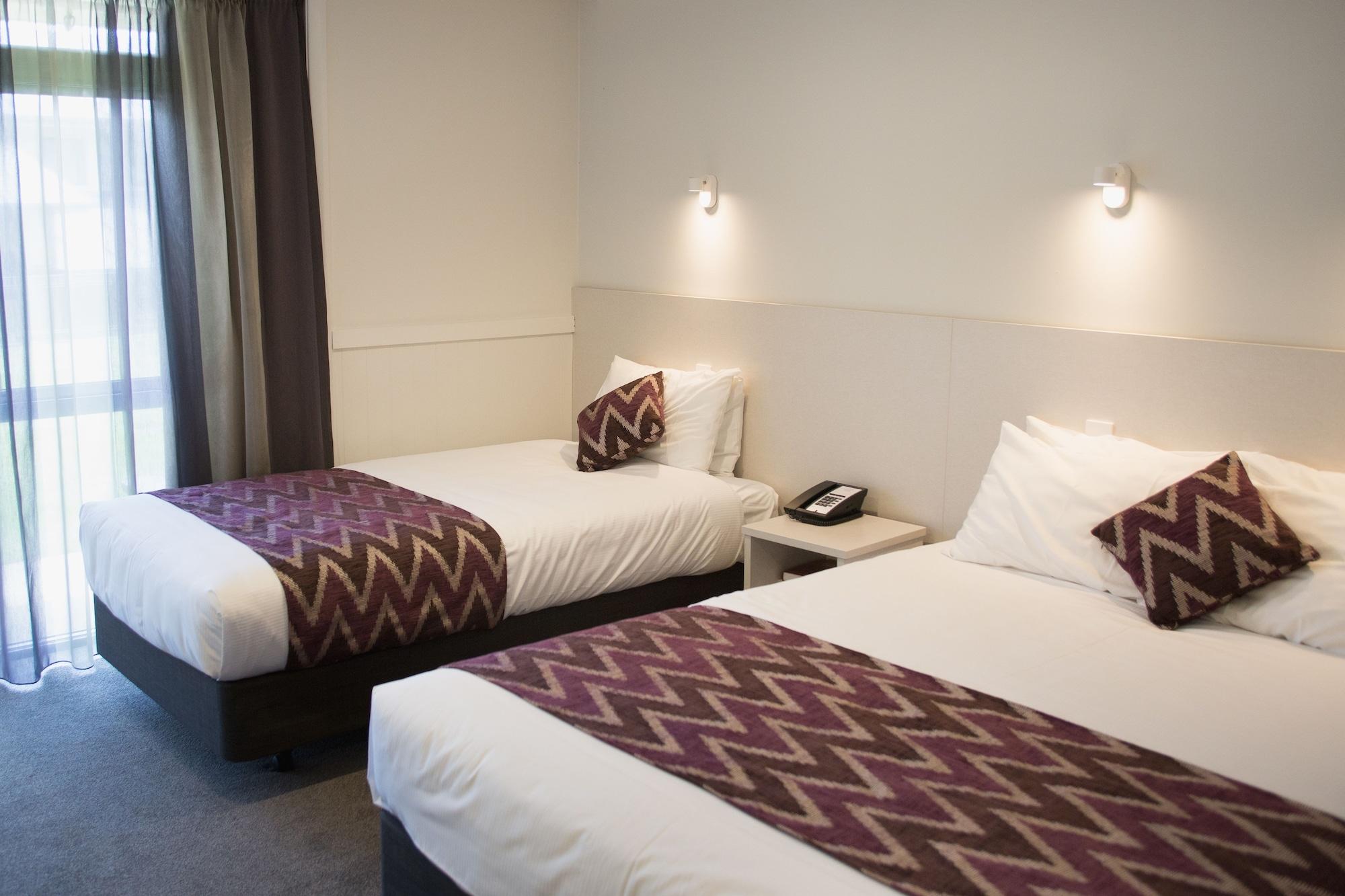 Wanaka Hotel Экстерьер фото