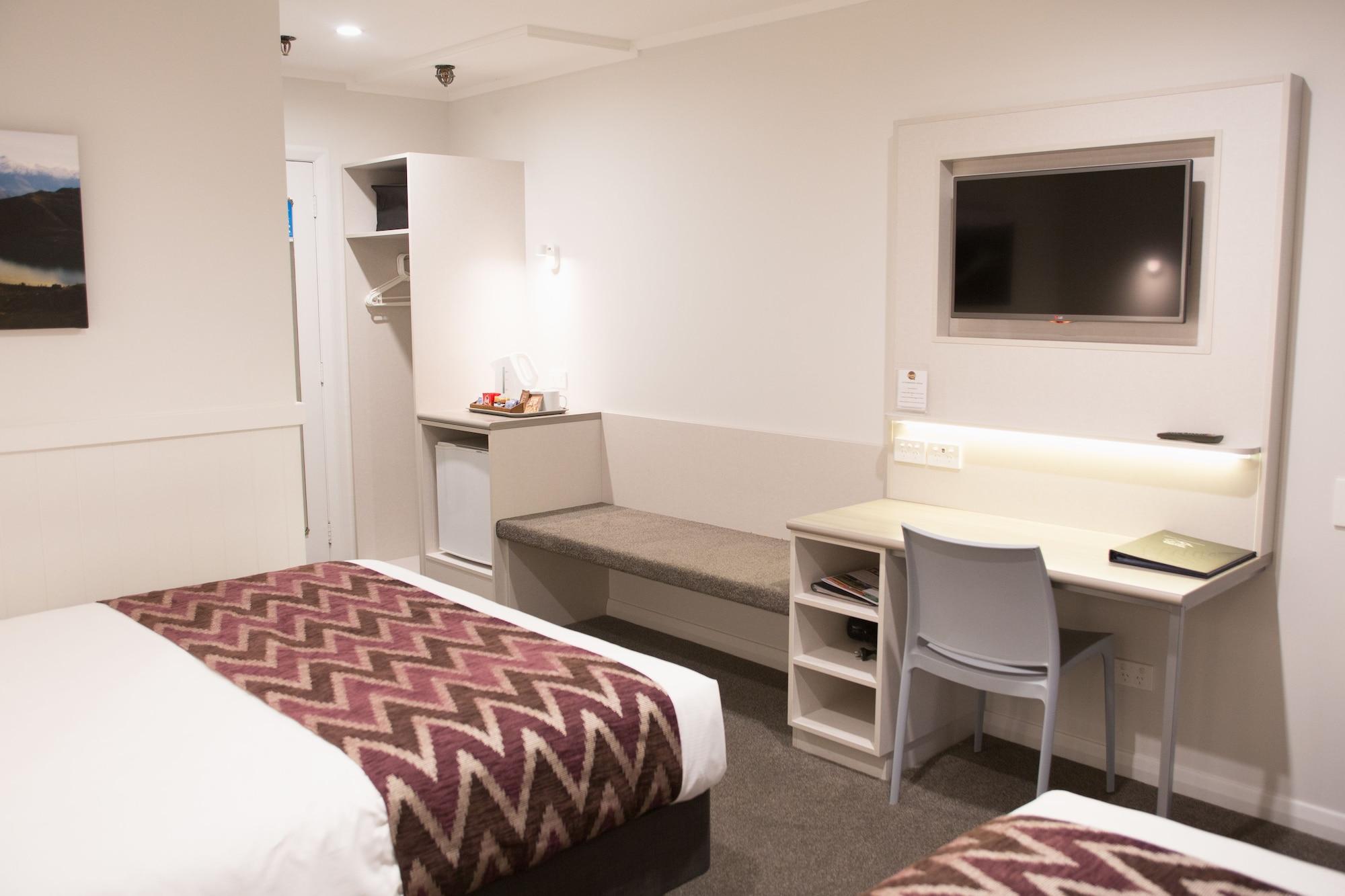 Wanaka Hotel Экстерьер фото
