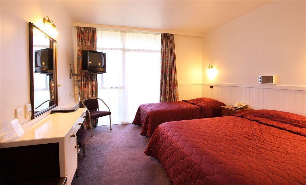 Wanaka Hotel Экстерьер фото