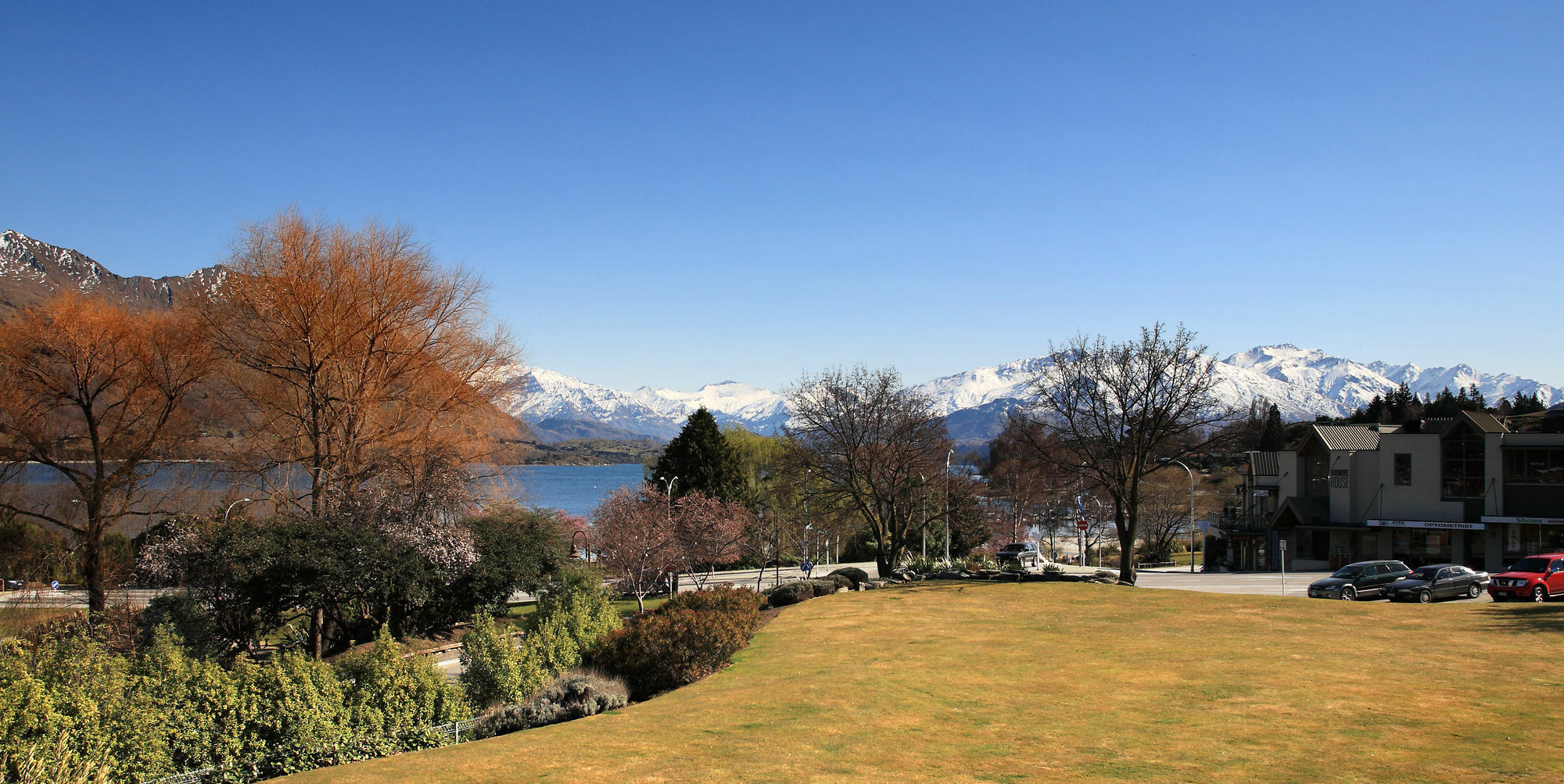 Wanaka Hotel Экстерьер фото