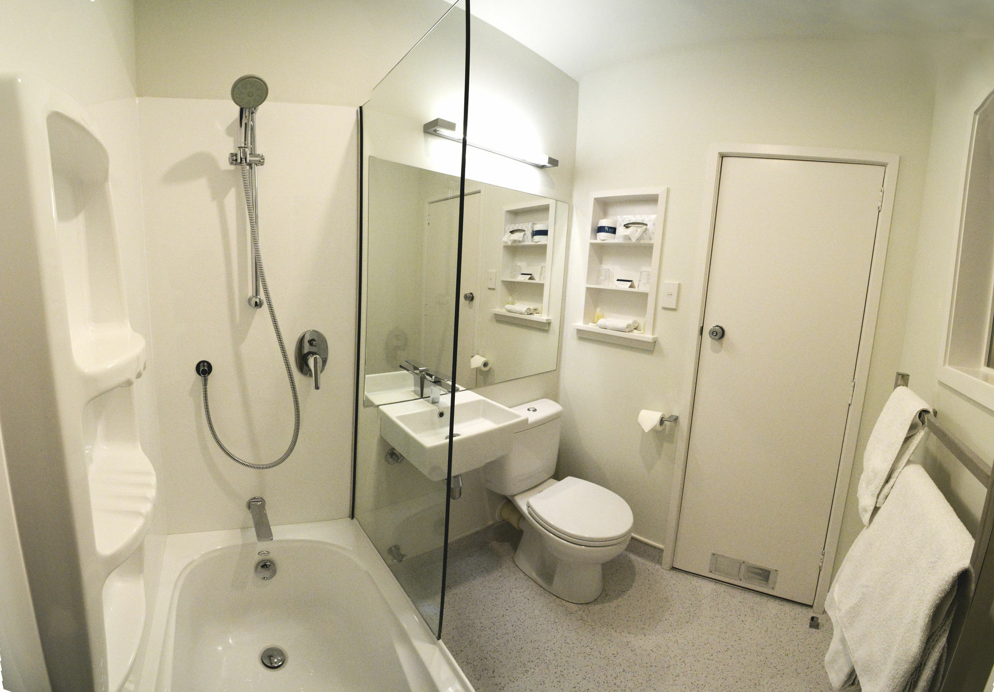 Wanaka Hotel Экстерьер фото
