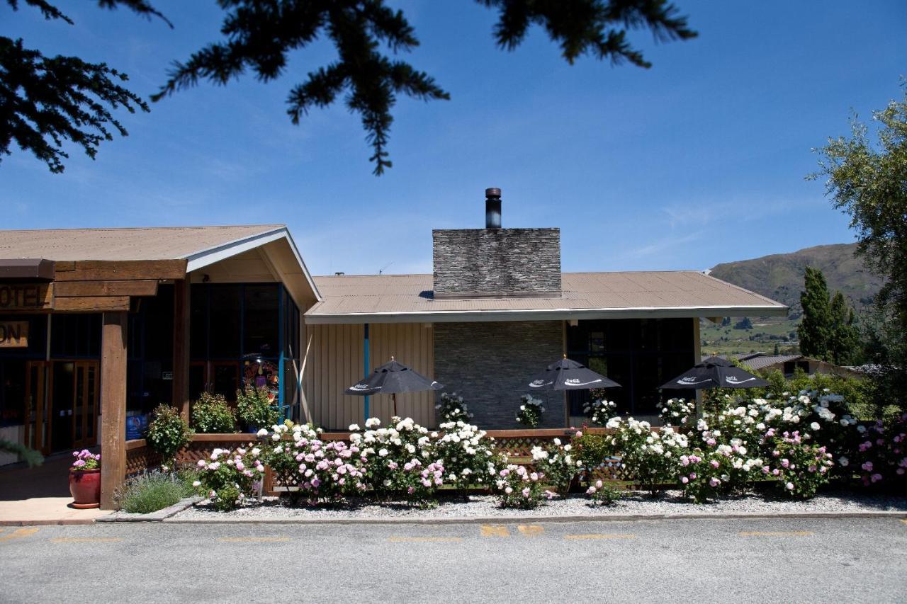 Wanaka Hotel Экстерьер фото